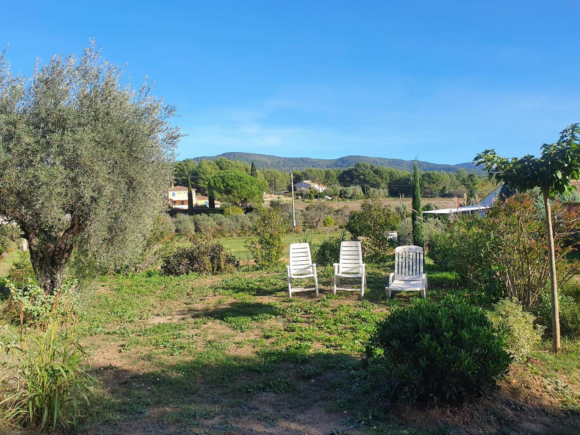Cabanon Hébergement de vacances Le Beausset
